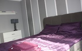 U-Stay Bond Apartament